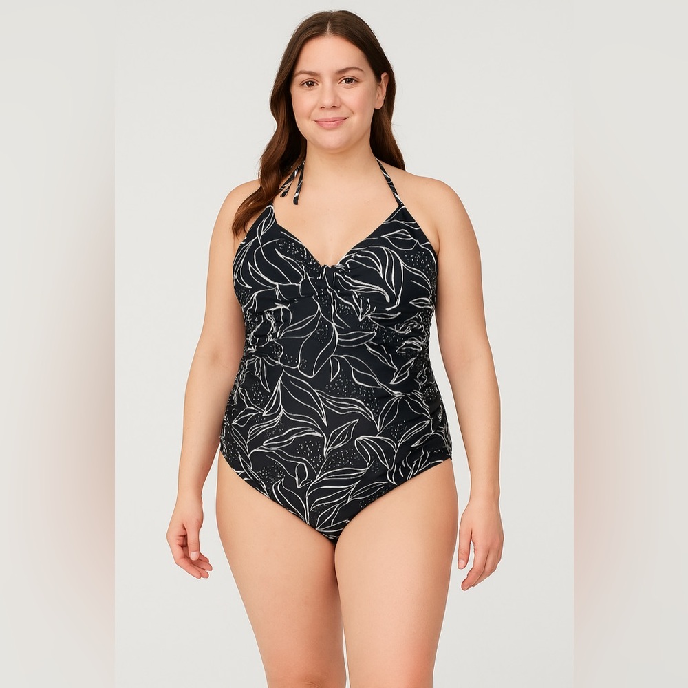 Isabel Maternity by Ingrid & Isabel L D\DD black and white one piece swimsuit